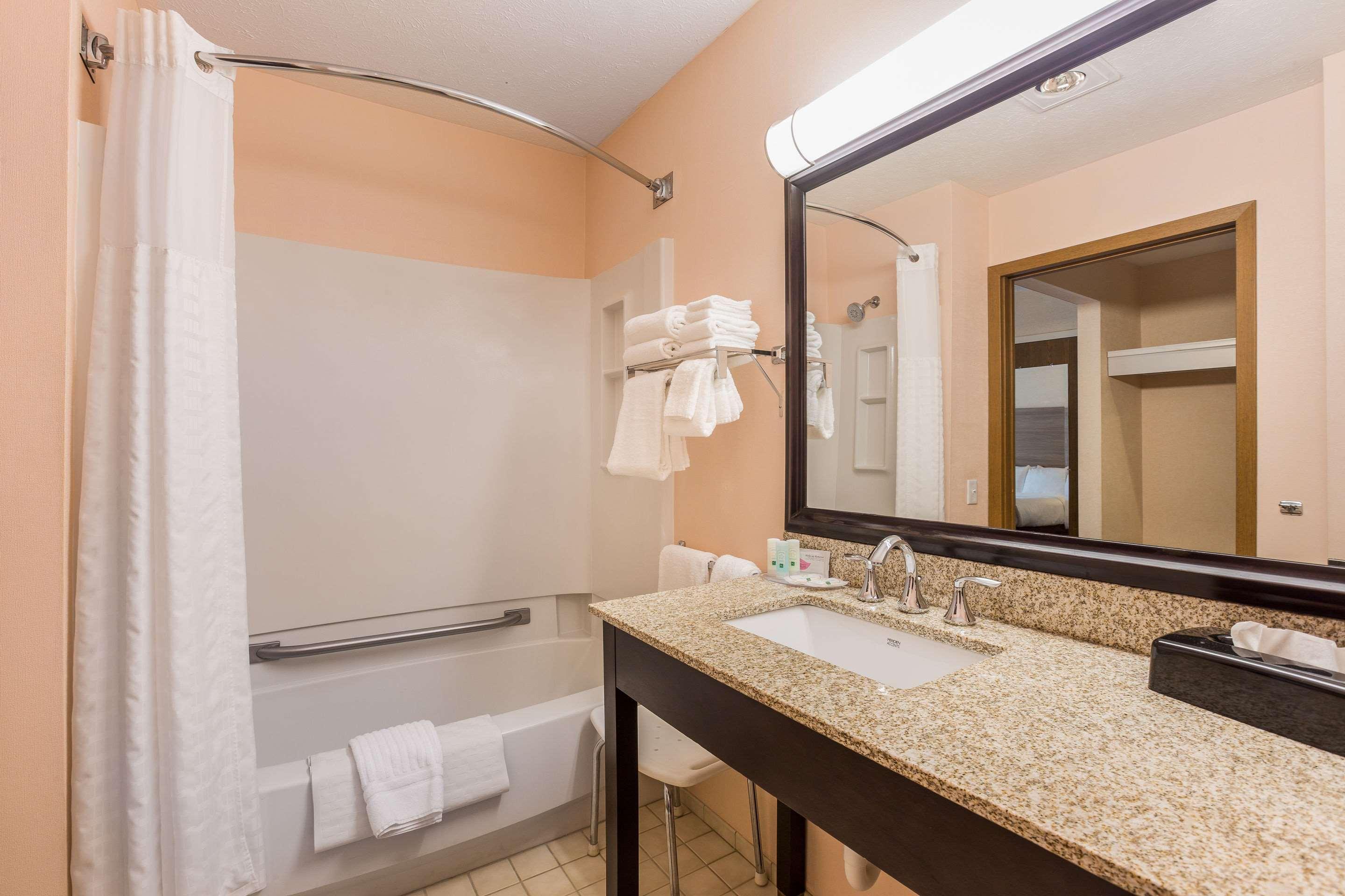Quality Inn Petoskey-Harbor Springs Ngoại thất bức ảnh