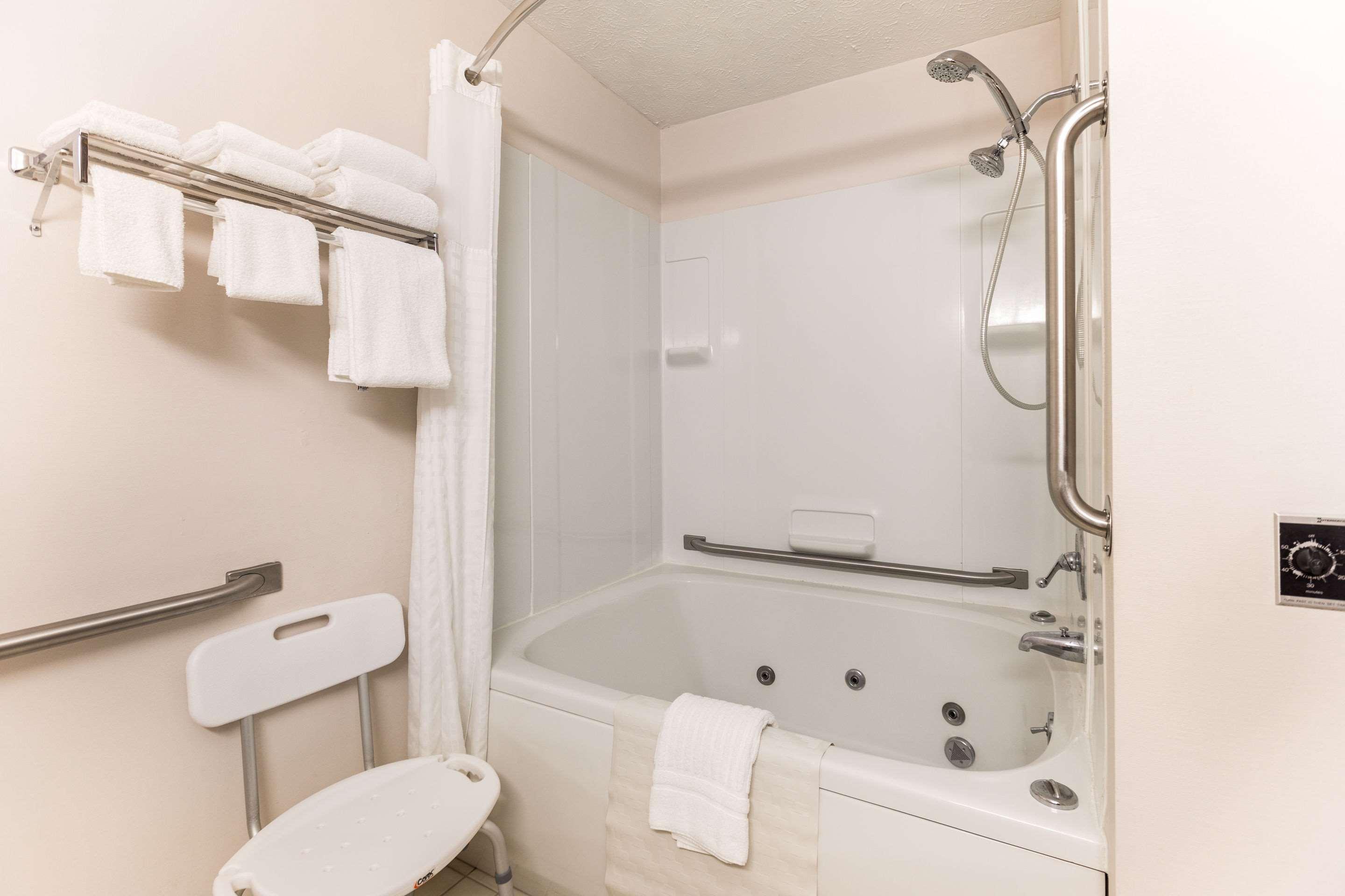 Quality Inn Petoskey-Harbor Springs Ngoại thất bức ảnh