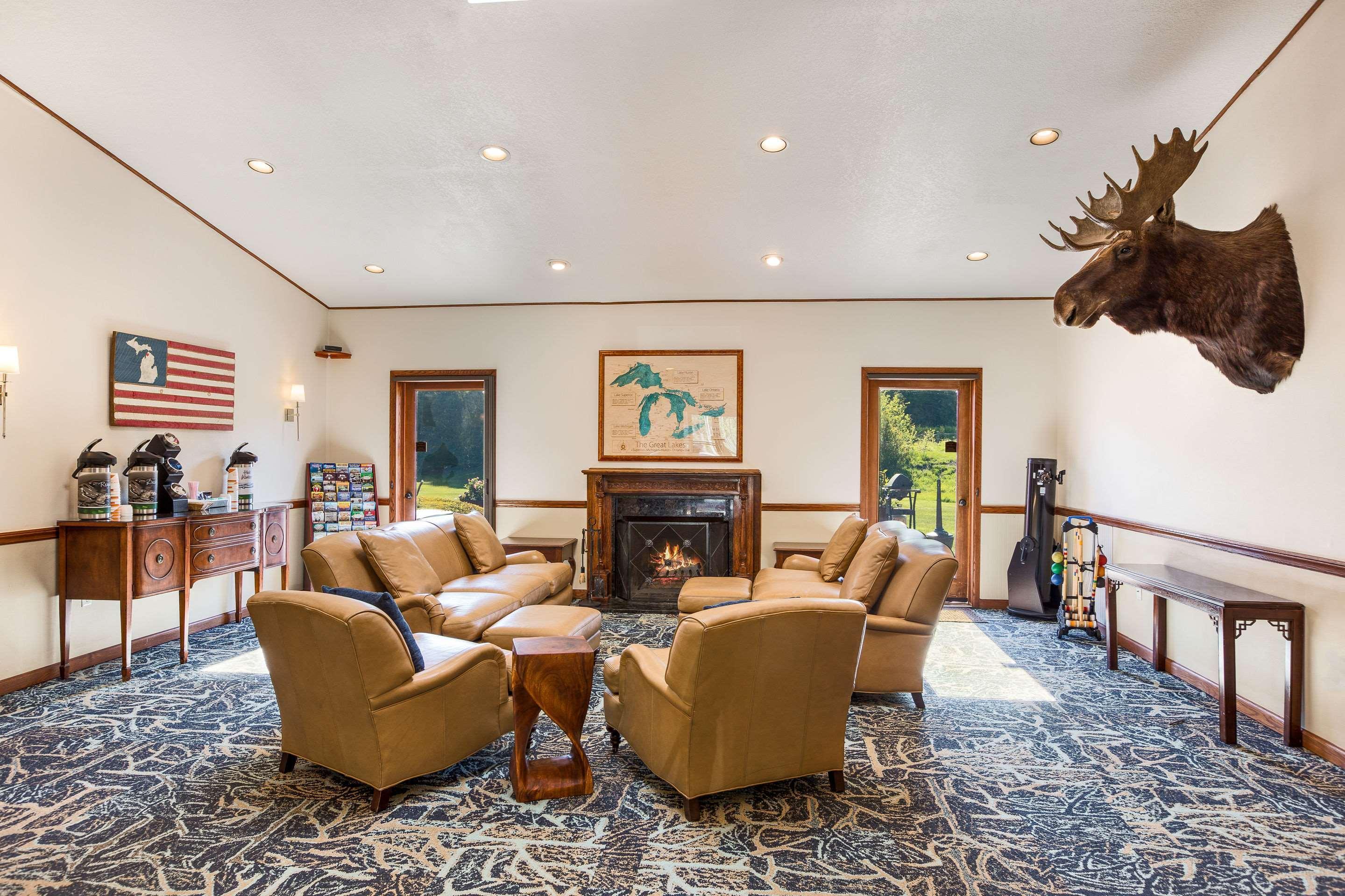 Quality Inn Petoskey-Harbor Springs Ngoại thất bức ảnh