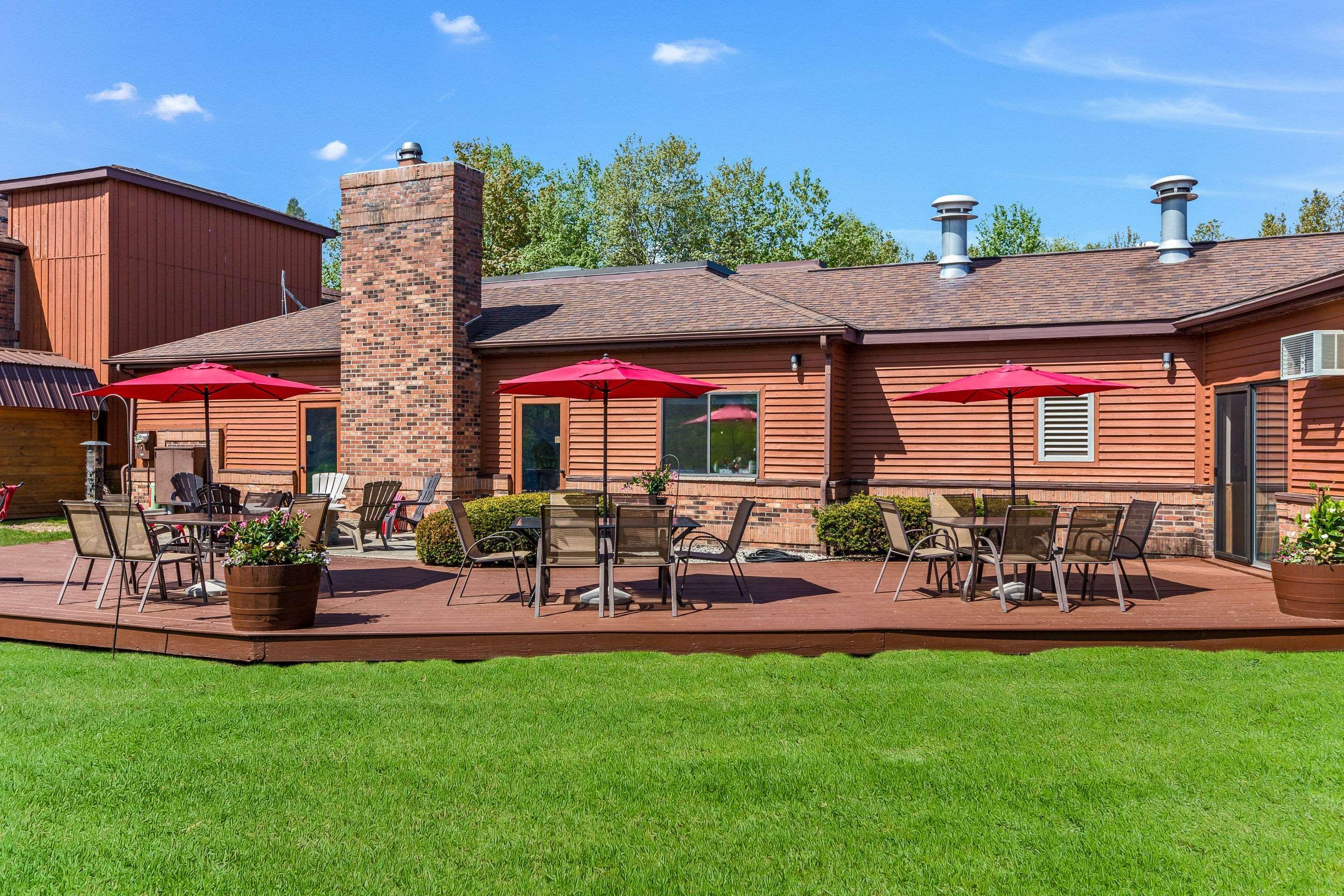 Quality Inn Petoskey-Harbor Springs Ngoại thất bức ảnh