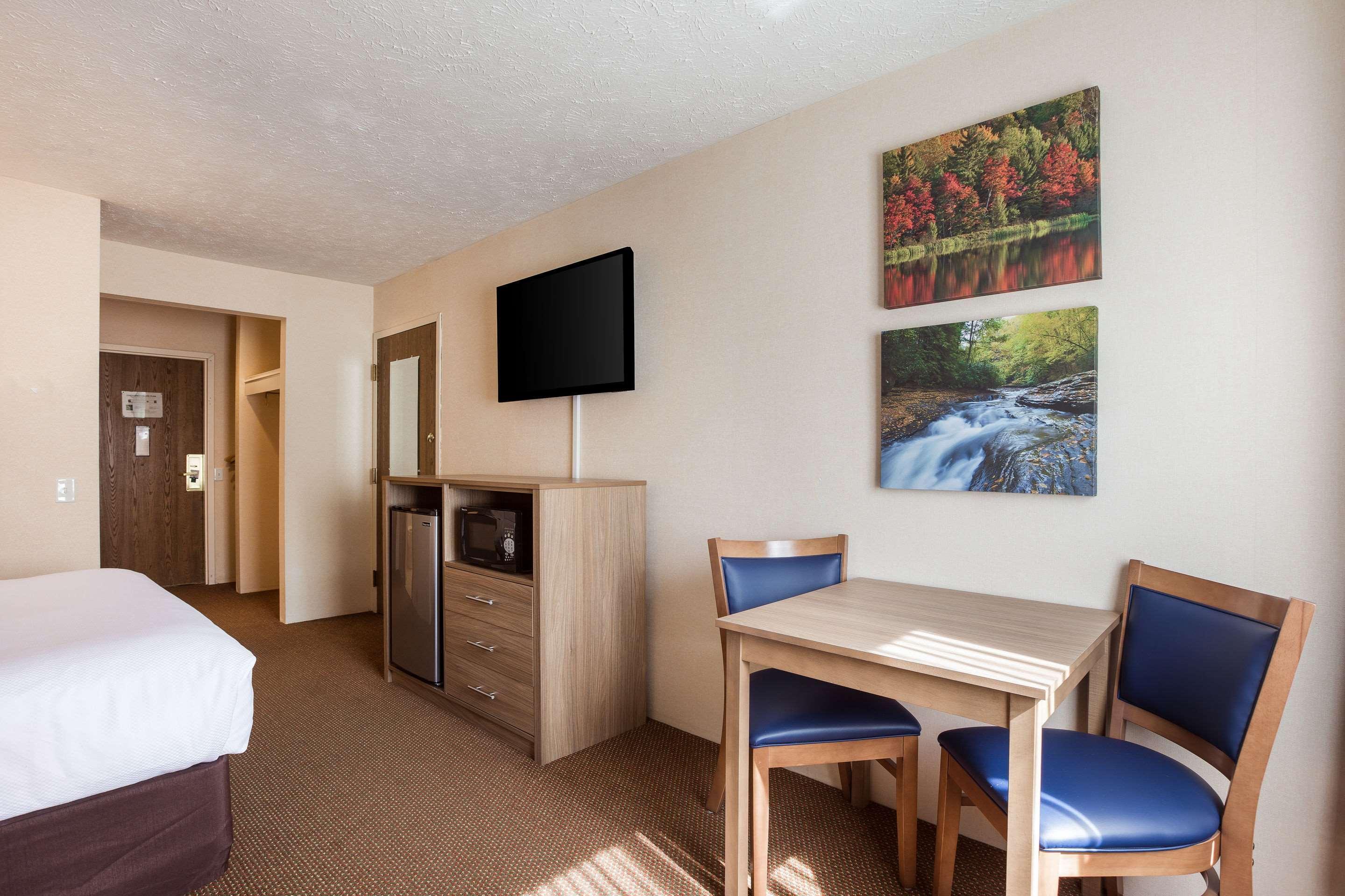 Quality Inn Petoskey-Harbor Springs Ngoại thất bức ảnh