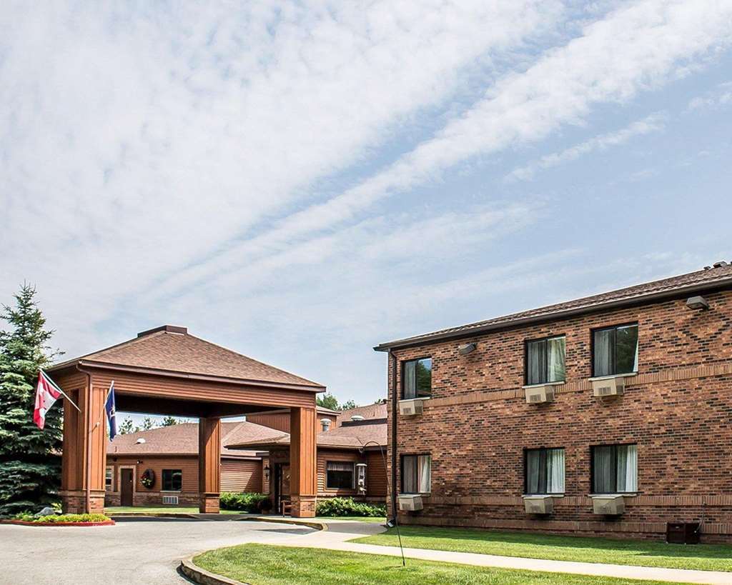 Quality Inn Petoskey-Harbor Springs Ngoại thất bức ảnh