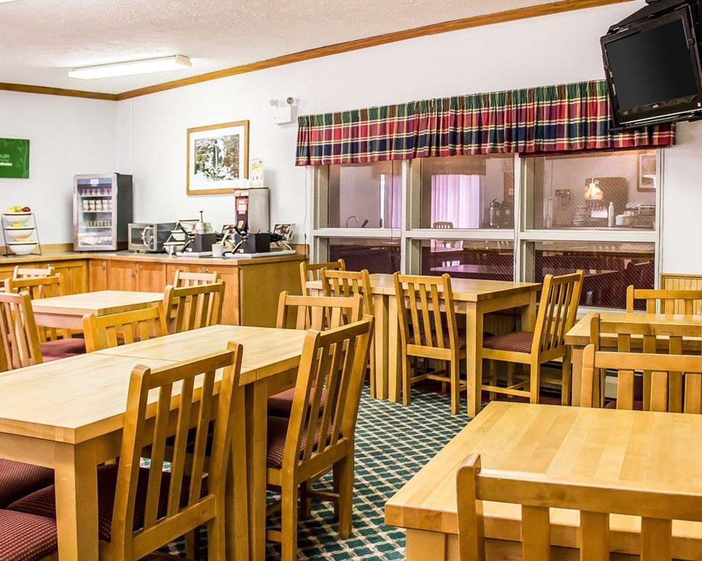 Quality Inn Petoskey-Harbor Springs Nhà hàng bức ảnh